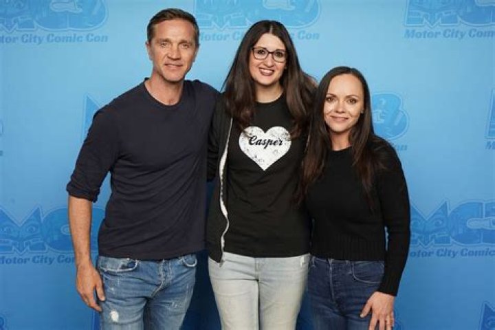 Did Devon Sawa ever date Christina Ricci?