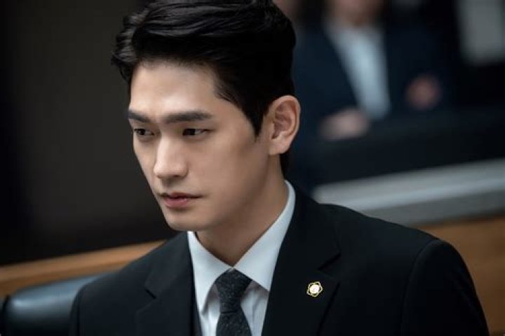 Does Sang Jun like Hanna?