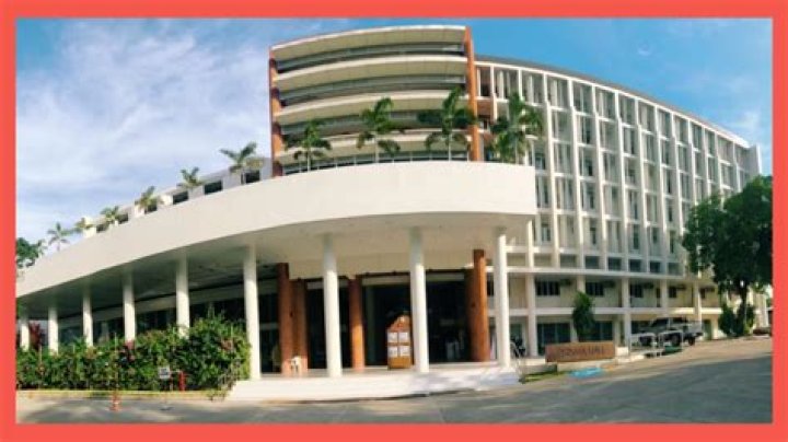 How do I contact Vt admissions?