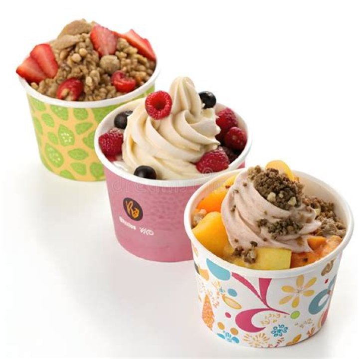 What are the flavors of frozen yogurt?