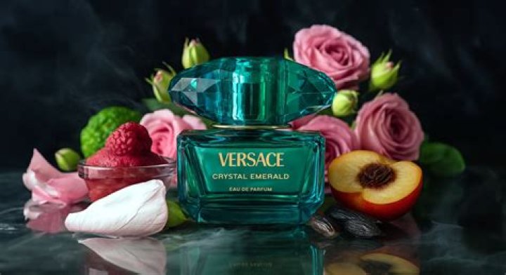 What does Dreamer by Versace smell like?