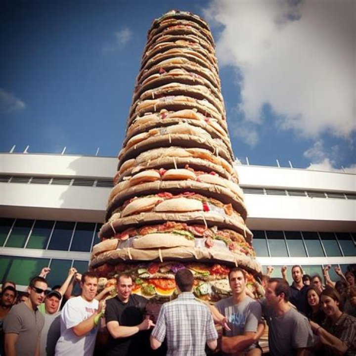 What restaurant has the biggest hamburger?