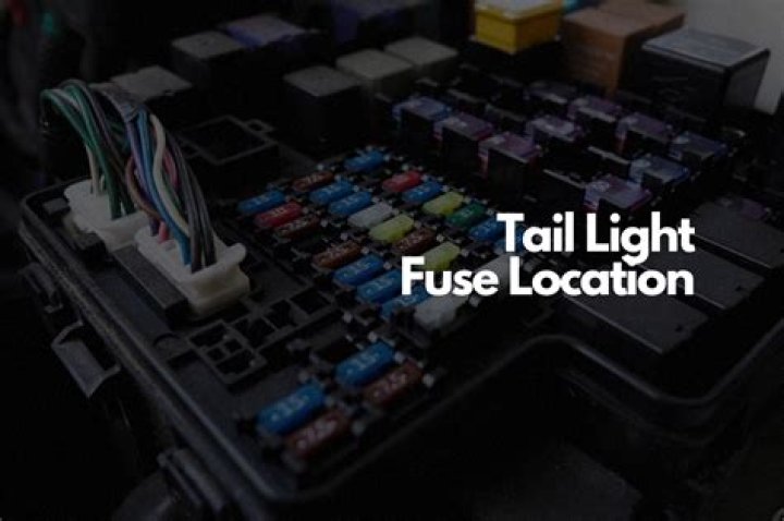 Which fuse is for tail lights?