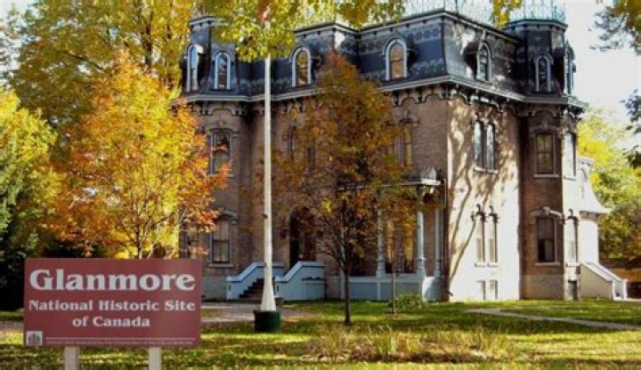 Who wrote the Glanmore Sonnets?